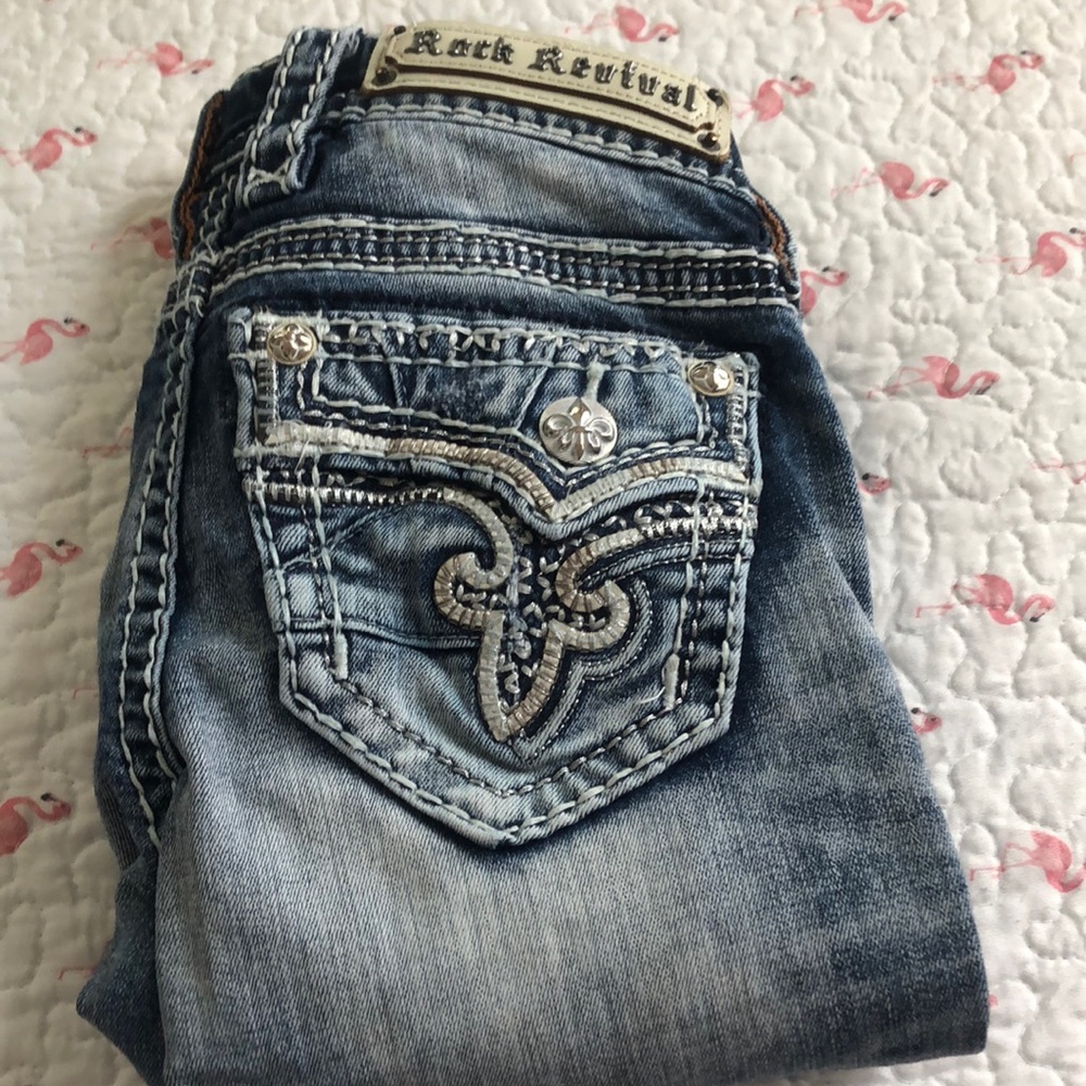 Women’s rock revival  jeans in excellent condition